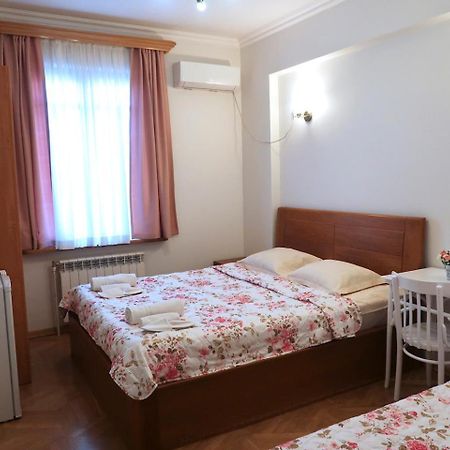 Guest House Merci Tbiliszi Kültér fotó